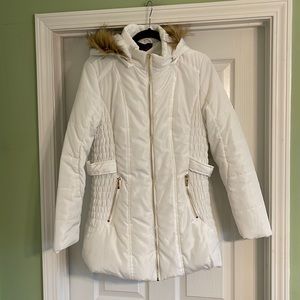 Yoki White Hooded Puffer Coat-Sz L
